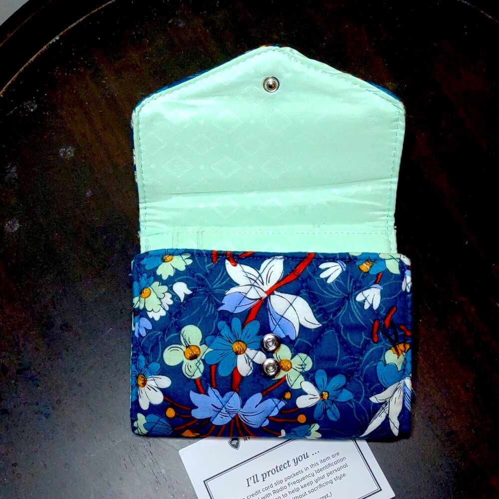 Vera Bradley Mini Tri Fold wallet